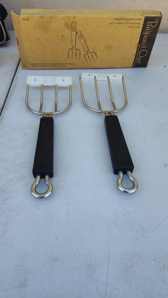 Pampered Chef Meat Lifter Forks