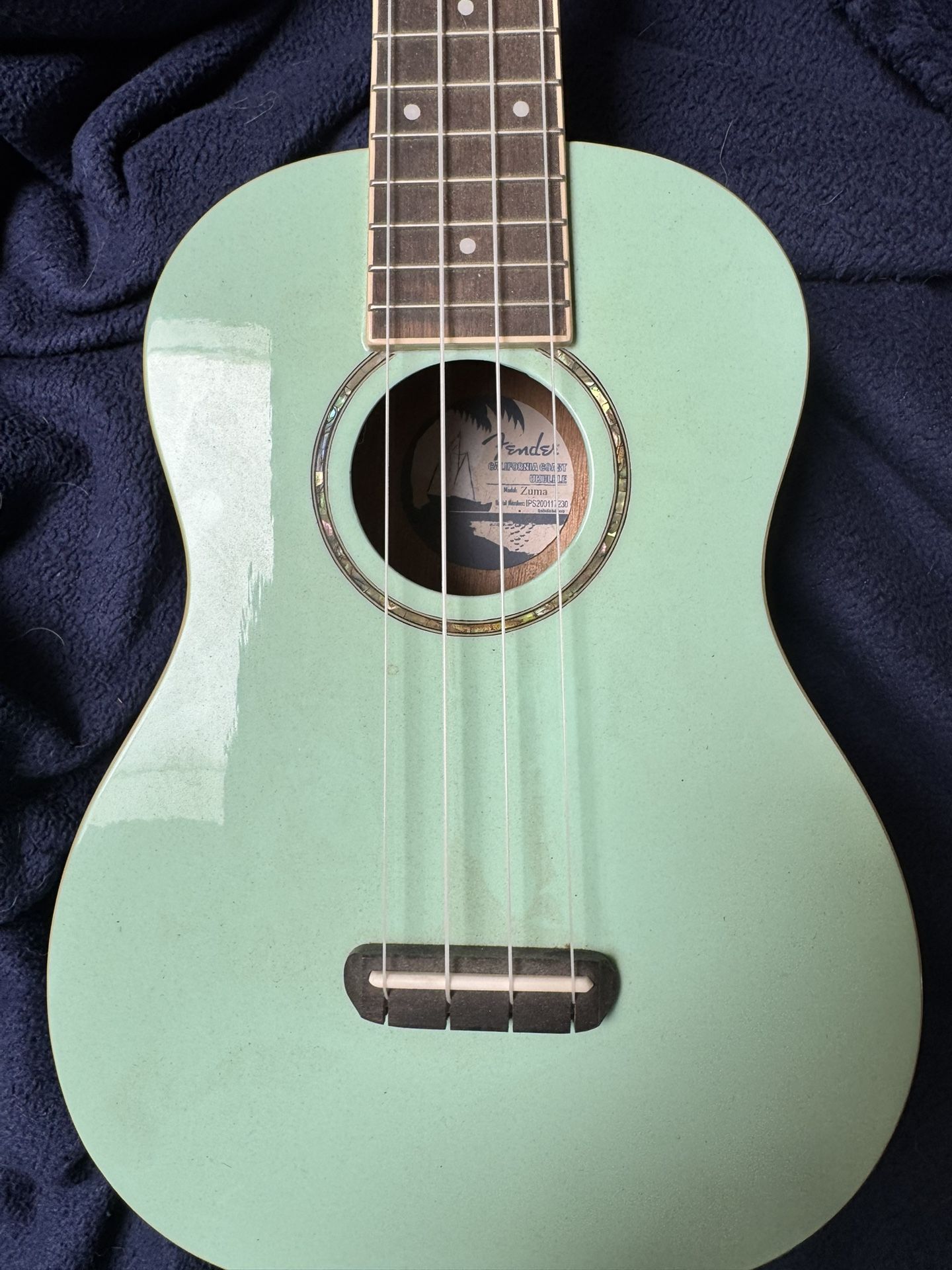 Fender Limited-Edition Zuma Concert Ukulele Surf Green