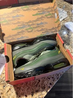 Corteiz x Nike Air Max 95  Army Green