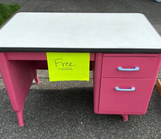 Free 1960's "All Steel Manufacturing" American Made Tanker Desk