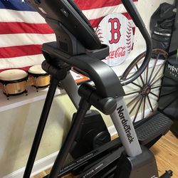 Elliptical: Free stride Trainer Fs7i