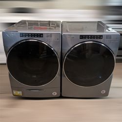 Whirlpool Set Washer And Gas Dryer 
