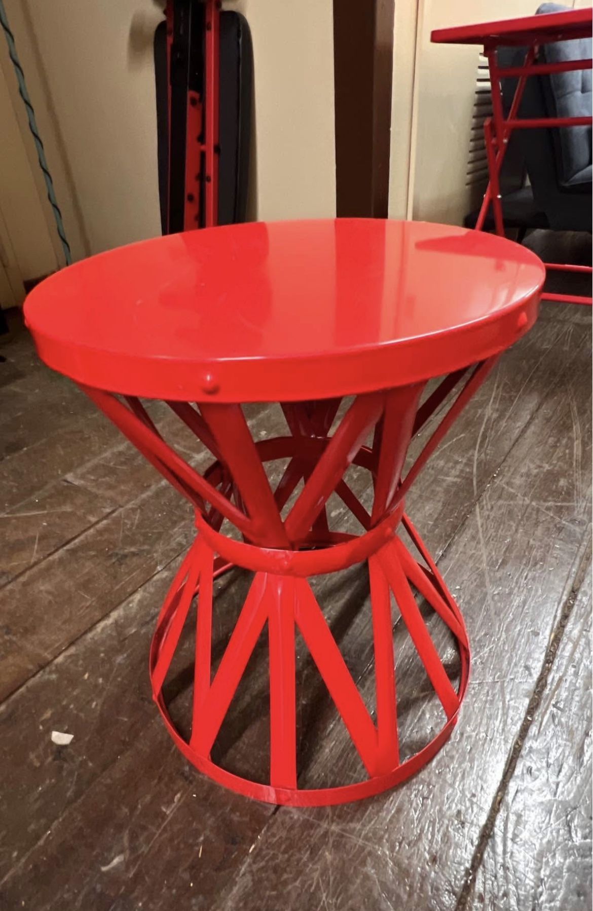 Red Interior / Exterior Table