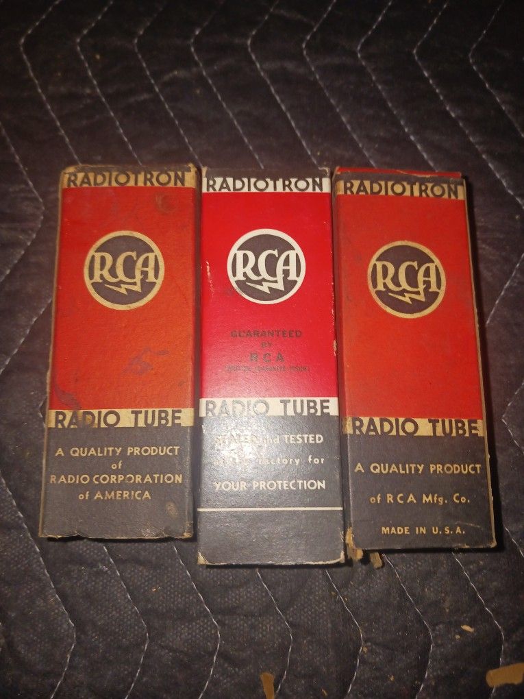 Set Of 3 Radiotron Radio Tubes