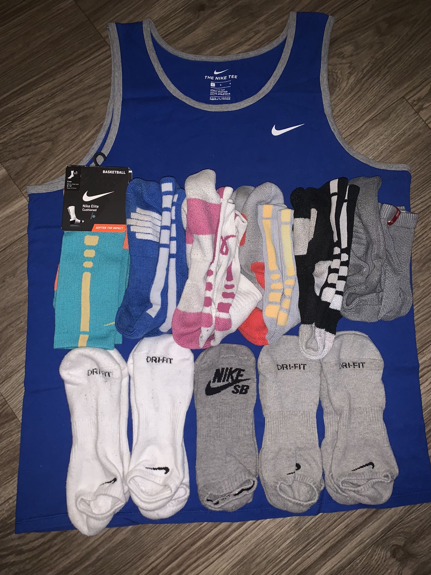 Nike Elite Socks, Tank Top Lot Size Large