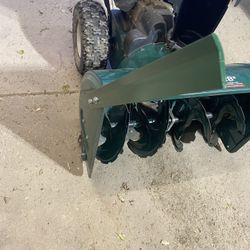 Ranch king - MTD 8 hp / 28 cut. New bigger engine.
