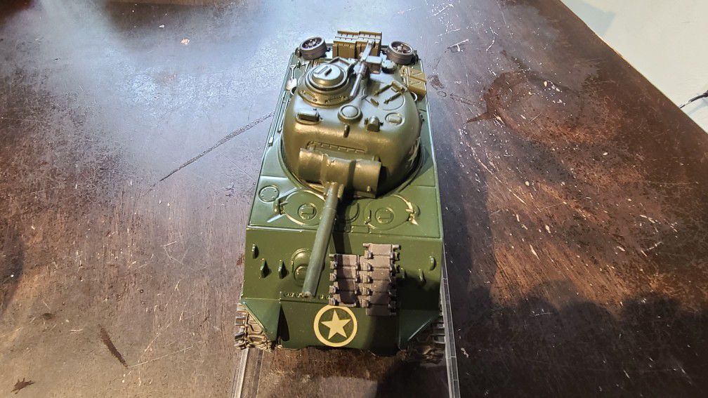 Toy model tank collectable