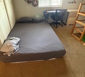 Queen matress