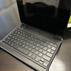 Keyboard w/Lightning Connector for iPad 5/6 & 7/8/9 (Black)