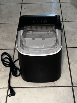 ICE MAKER