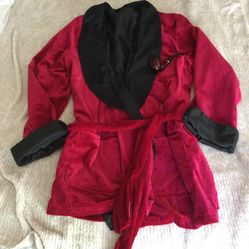 Mens PB Robe and Pipe Costume  $25.00