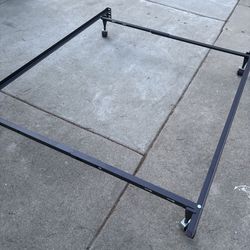 Full size metal frame new w wheels