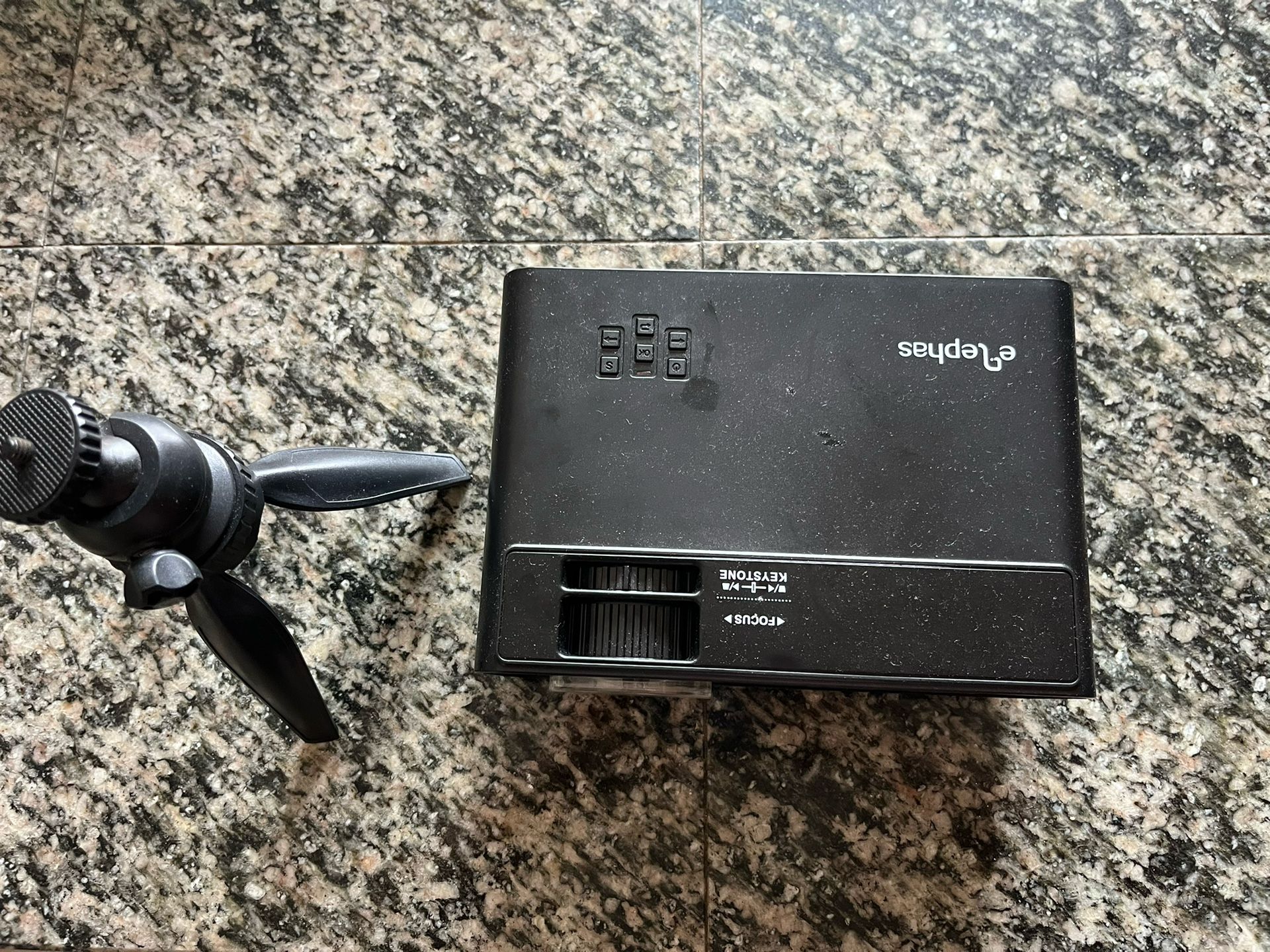 Mini Projector And Tri-pod