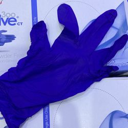 Evolve Nitrile Glove