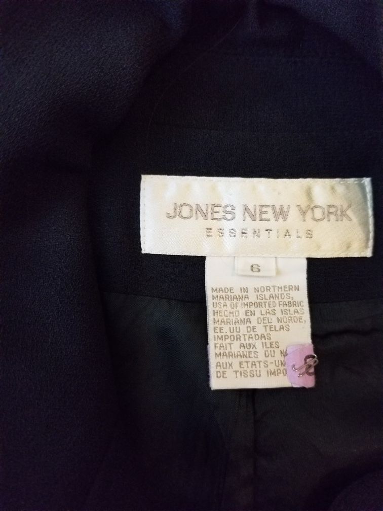 JONES NEWYORK Blazer size 6
