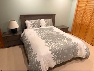 Modern Bedroom Set