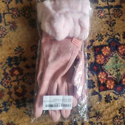 Women's Fashion Winter Touchscreen Gloves with Fluffy Cuff and Warm Fleece