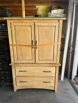 Dresser