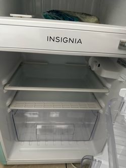Insignia Mini Refrigerator – Great for a Bedroom