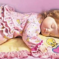 VTG ASHTON-DRAKE PORCELAIN DOLL-1ST IN SERIES-NIB