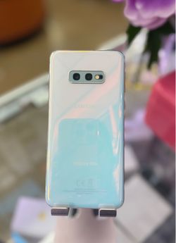Samsung Galaxy S10e 128 Gb and clean imei