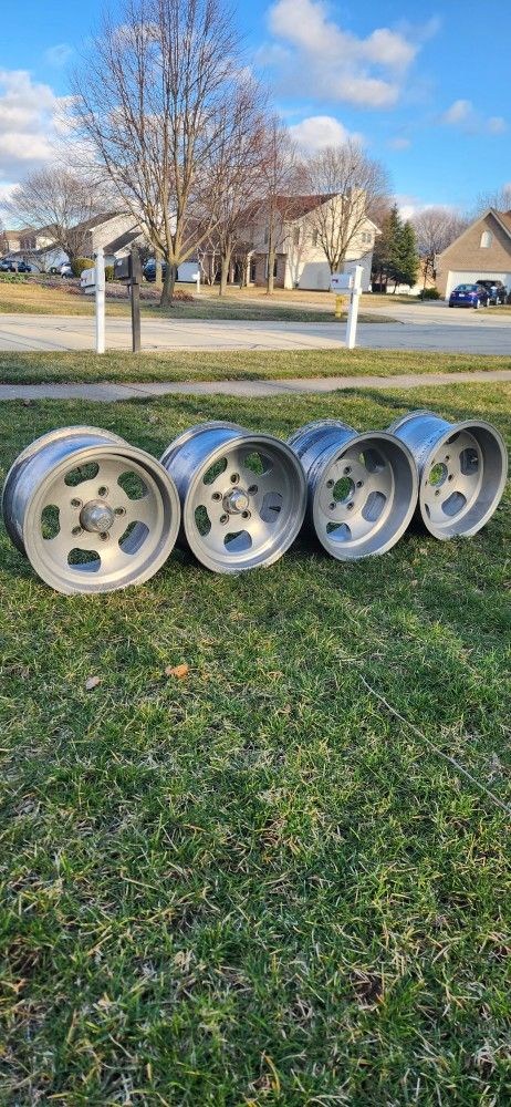 VINTAGE ALUMINUM SLOT MAG WHEELS . CAMARO CHEVELLE MONTE ETC