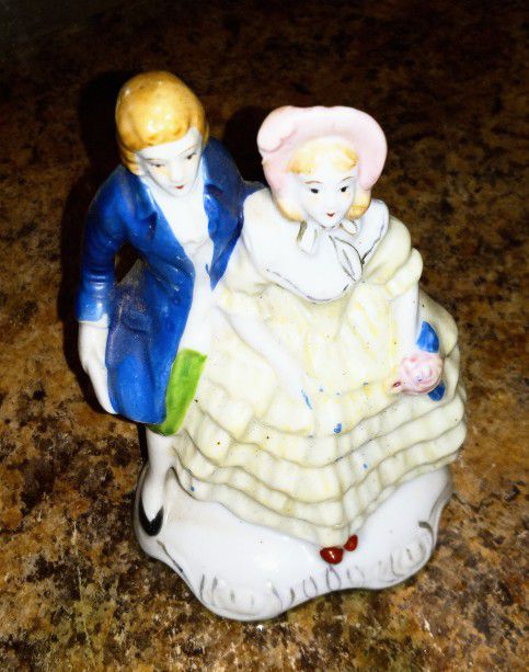 Porcelain Victorian Courting Couple Bisque Figurine Made In Japan
