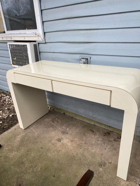 White Desk With Drawers