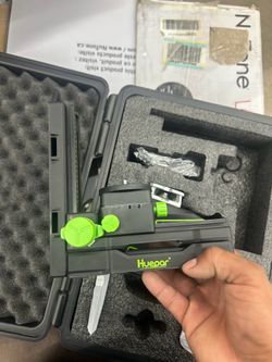 Laser level