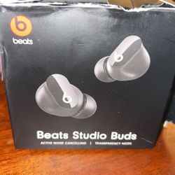 COVID & PET FREE HOME - BRAND NEW BEATS STUDIO BUDS