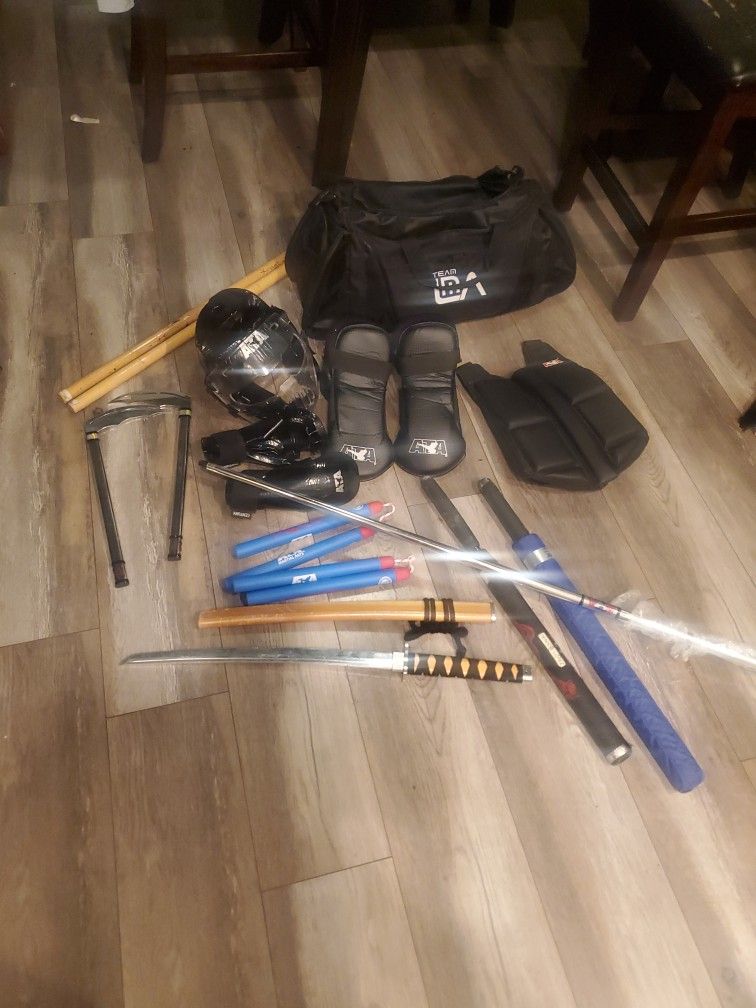 TAEKWONDO EQUIPMENT