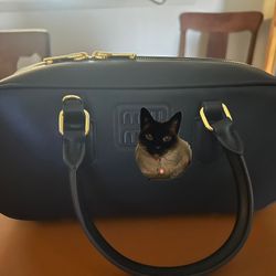 Black leather purse 