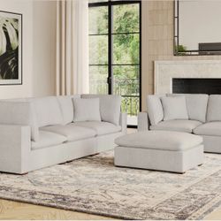 Thomasville Lowell 8 - piece Modular Sectional Floor model