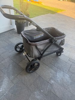 Baby trend  stroller wagon