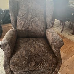 Recliner In excellent Condition 