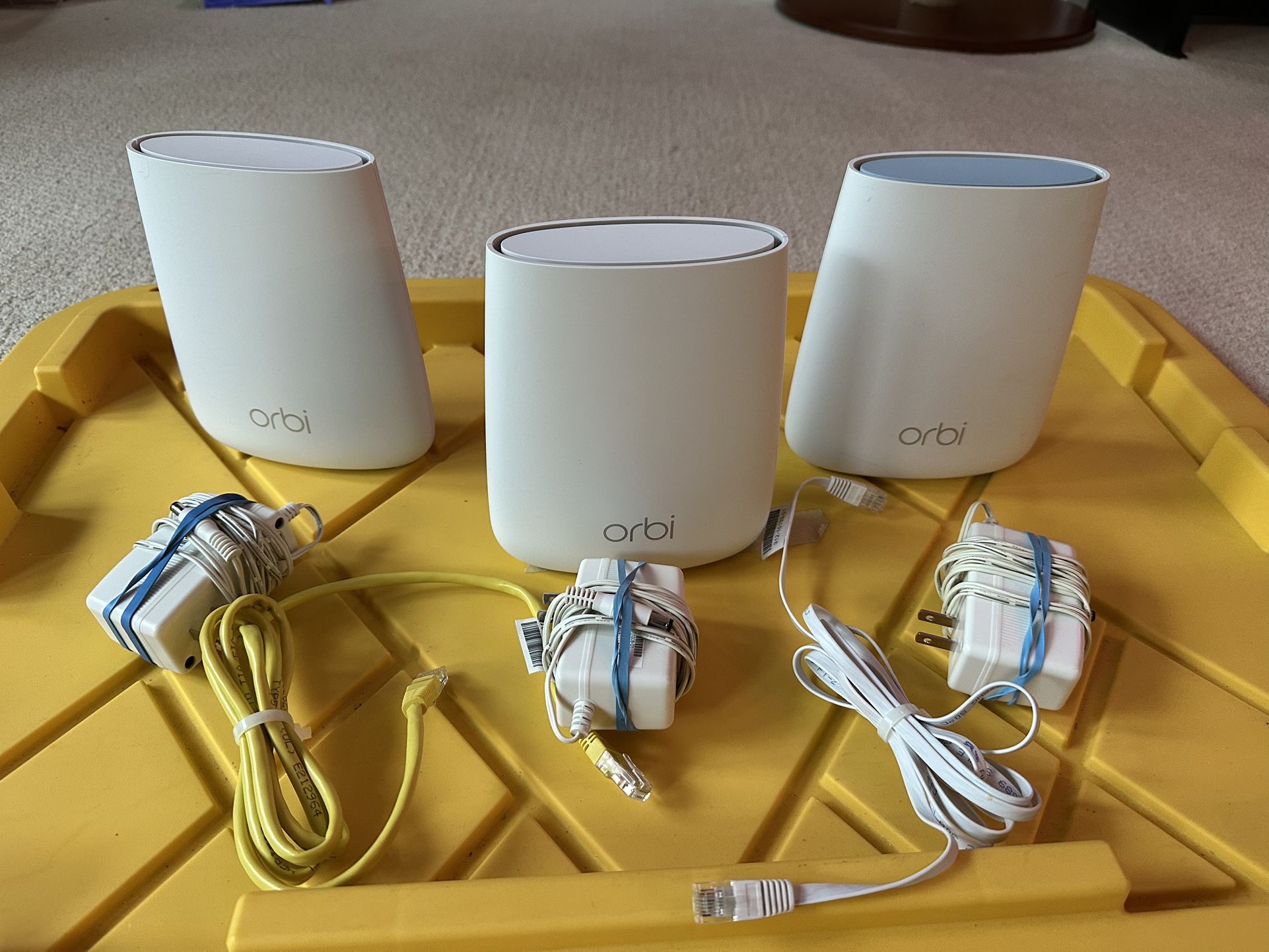 Netgear Orbi 3 Node Mesh WiFi Router (RBR20, 802.11 ac, Wi-Fi 5)
