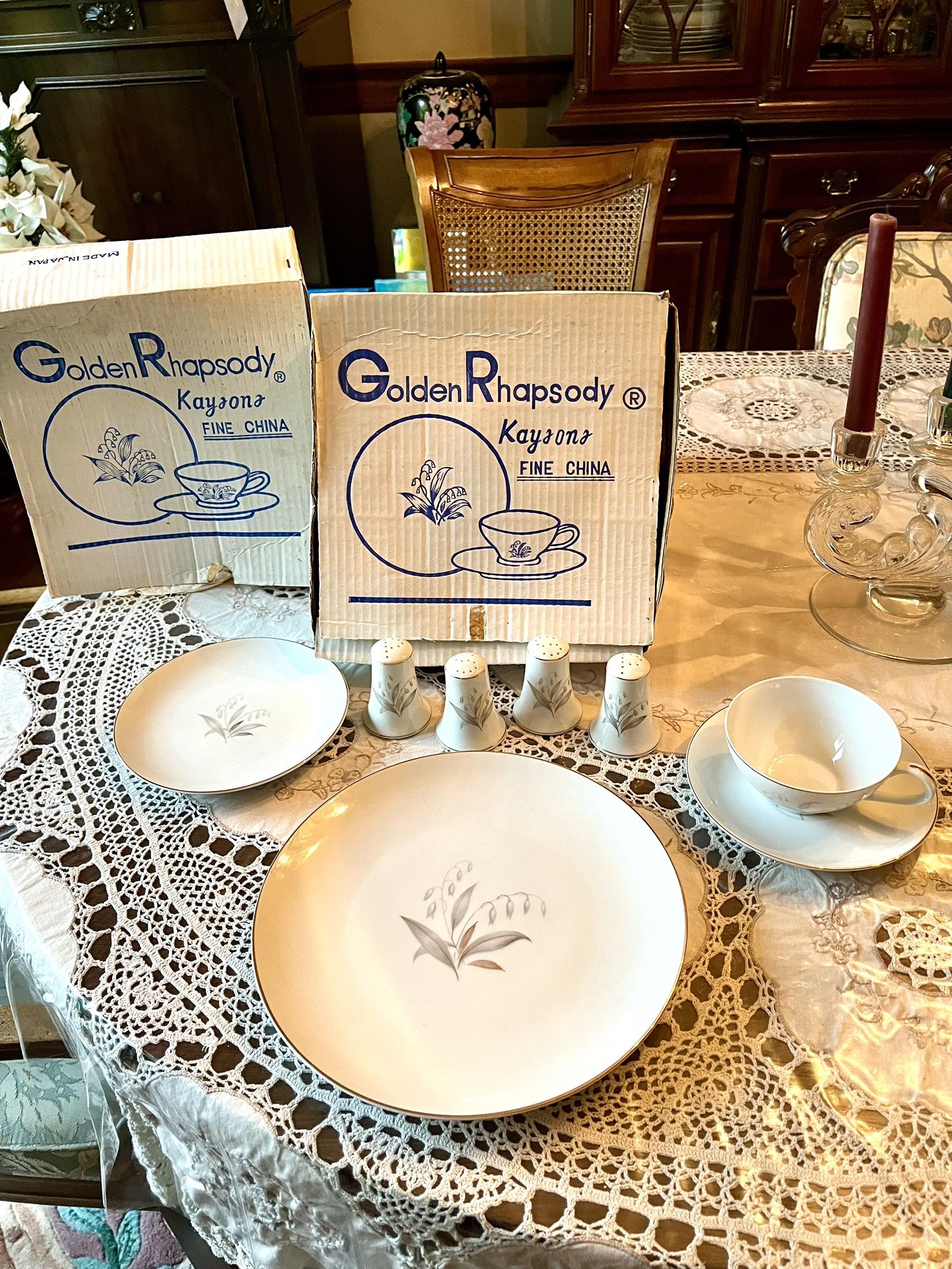 Kaysons Fine China Set