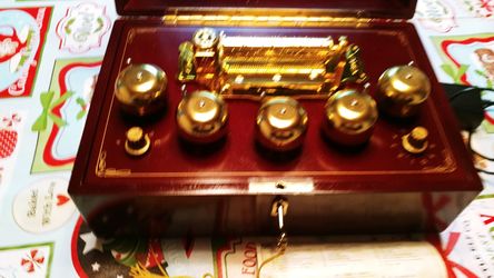 Mr Christmas musical bells.