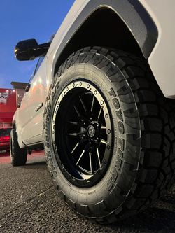 20x10 Rines y llantas 35/1250/20