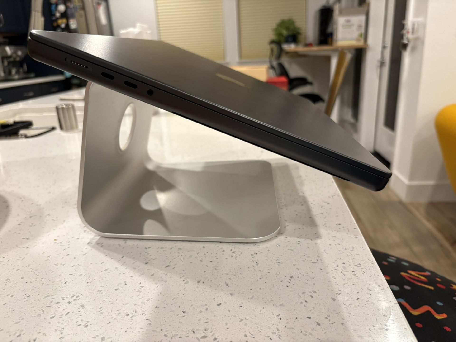 Raindesign Laptop Stand