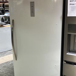 🦃Limited Time Only⏱️33 in. 20 cu. ft. Freezerless Refrigerator in White with Temperature Alarm 