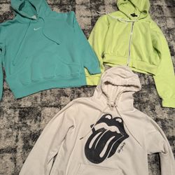 Women’s Clothing Hoodies, Sweatshirt, Size Medium