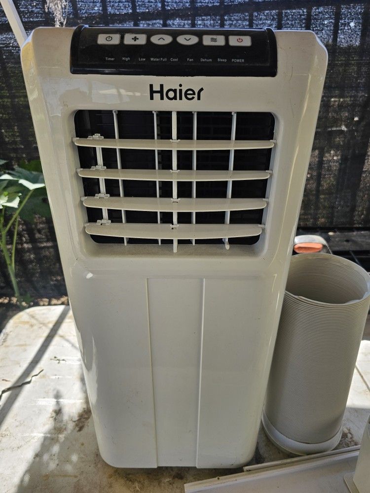 Air Conditioner....aire Acondicionado