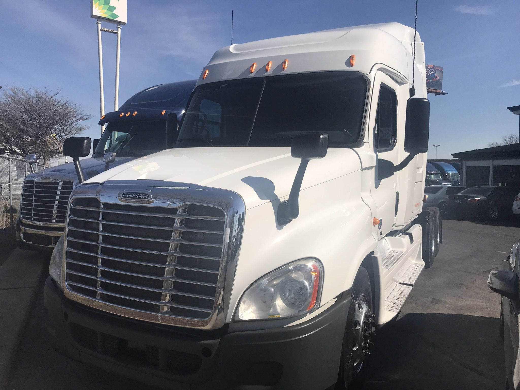 2012 Freightliner Cascadia 