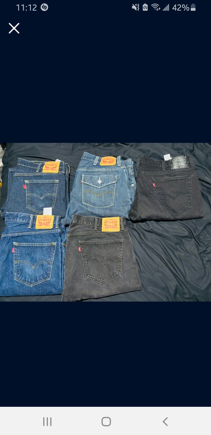 5 Levi's Pants