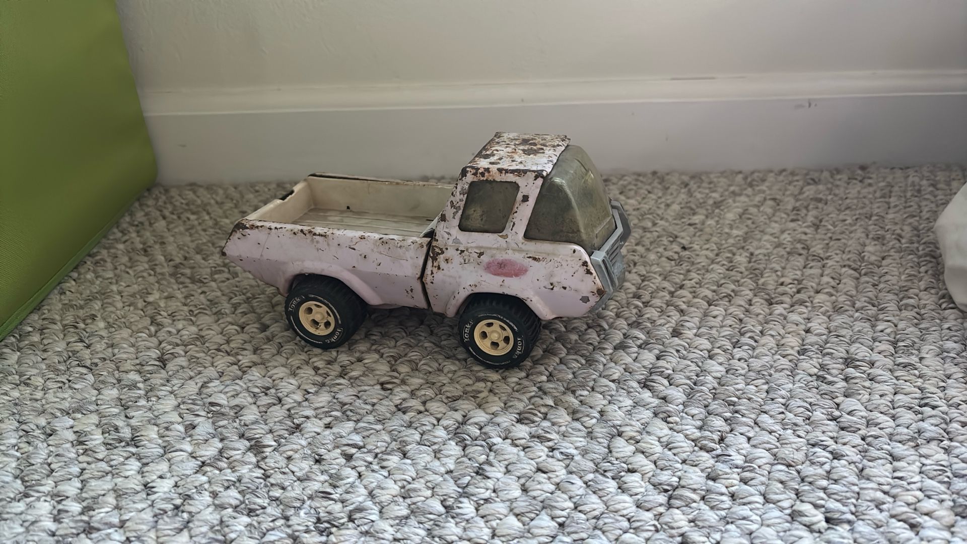 Vintage Tonka pickup truck.