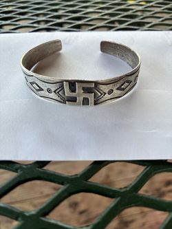 Native American silver bracelet Native American silver bracelet