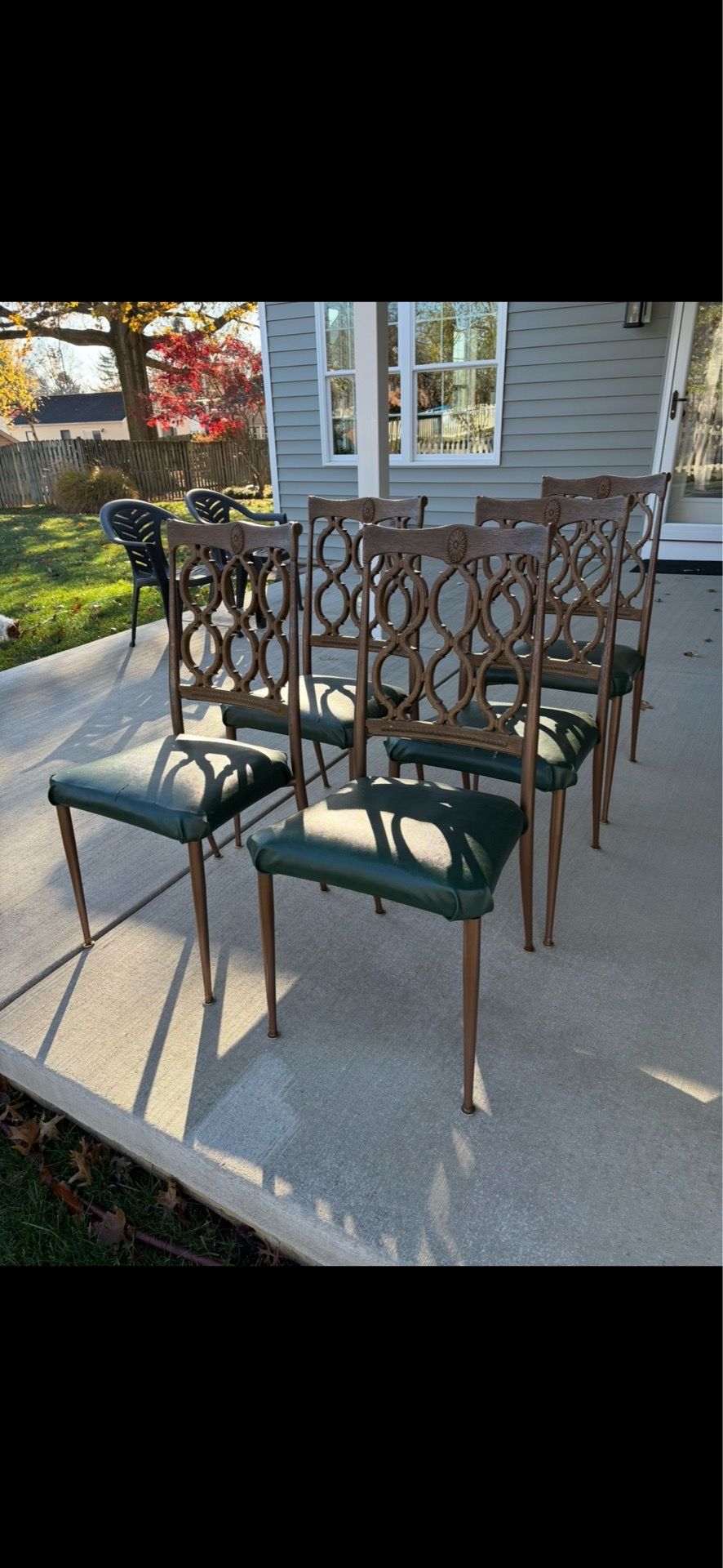 Solid retro chairs