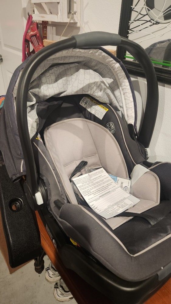 Baby Carseat Unused