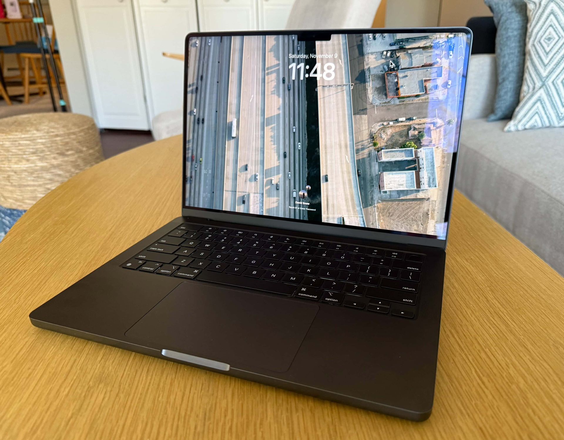 MacBook Pro 14 - inch Laptop - Apple M4 chip